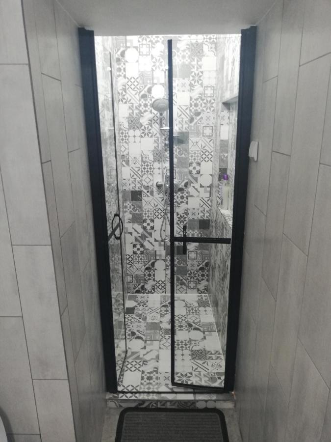 Apartament Brezoi Appartement Buitenkant foto